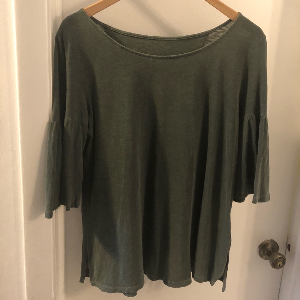 Anthropologie flounce sleeve tee shirt